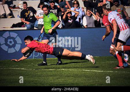 Didascalia: Madrid, Spagna. 14 novembre 2021. Campionato Europa di Rugby 2021 - Spagna vs Russia. Il Rugby Europe Championship 2021 fa parte del processo di qualificazione per la Coppa del mondo di Rugby 2023 in Francia. Estadio Central UCM, Madrid, Spagna. Credit: EnriquePSans/Alamy Live News Foto Stock