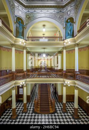 Scala e rotonda dell'edificio del Campidoglio dello stato del Wyoming a Cheyenne, Wyoming Foto Stock