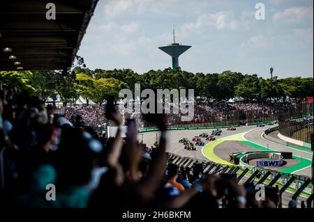 SP - Sao Paulo - 11/14/2021 - FORMULA 1 GP BRASIL 2021, GARA - inizio del Gran Premio di San Paolo sul circuito mondiale di Formula 1 nella stagione 2021. Foto: Duda Bairros/AGIF/Sipa USA Foto Stock