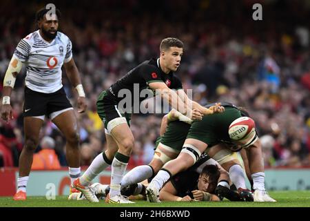 Cardiff, Regno Unito. 13 Nov 2021. Kieran Hardy del Galles, sgomberà la therugck a Cardiff (Regno Unito) il 11/13/2021. (Foto di Mike Jones/News Images/Sipa USA) Credit: Sipa USA/Alamy Live News Foto Stock