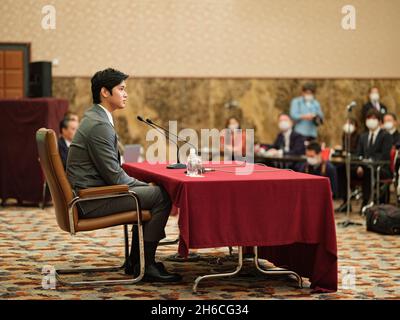 Tokyo, Giappone. 15 Nov 2021. Giappone Los Angeles il giocatore di Angeli Shohei Ohtani partecipa a una conferenza stampa al Japan National Press Club il 15 novembre 2021 a Tokyo, Giappone. Credit: SOPA Images Limited/Alamy Live News Foto Stock