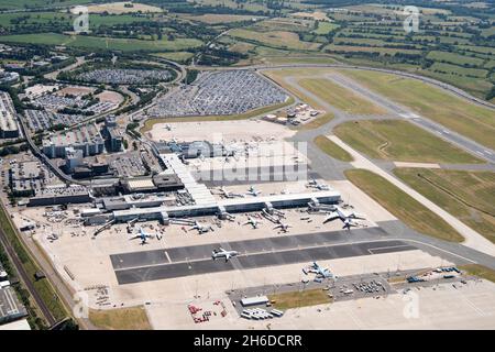 Aerei ai terminal uno e due dell'aeroporto internazionale di Birmingham, West Midlands, 2018. Foto Stock