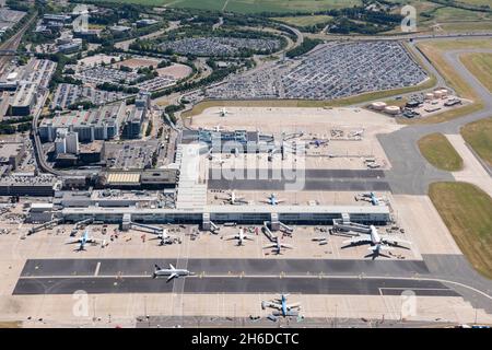 Aerei ai terminal uno e due dell'aeroporto internazionale di Birmingham, West Midlands, 2018. Foto Stock