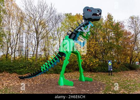 Un dinosauro scultura al Parco Teessaurus,Middlesbrough,l'Inghilterra,UK Foto Stock