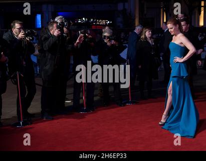 Amy Adams partecipa alla prima cinematografica europea Batman contro Superman: Dawn of Justice a Leicester Square, Londra Foto Stock