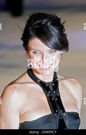 Cameron Diaz arriva per la prima britannica dell'Holiday, all'Odeon Leicester Square nel centro di Londra. Foto Stock