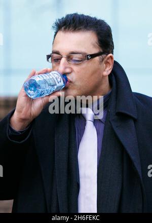 Foto del file datata 05/02/10 del comandante della polizia metropolitana Ali Dizaei che è stato oggi condannato a 4 anni di prigione per aver pervertito il corso di giustizia al tribunale della corona di Southwark Foto Stock