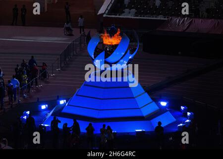 La fiamma olimpica durante la cerimonia di chiusura dei Giochi Paralimpici di Tokyo 2020 nello Stadio Olimpico di Tokyo, Giappone Foto Stock
