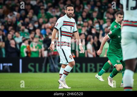 11 novembre 2021, Aviva Stadium, Dublino, Irlanda 2022 FIFA World Cup Qualifier, Irlanda contro Portogallo; Joao Moutinho Foto Stock