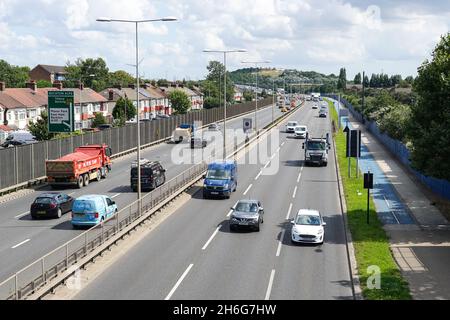 Traffico sulla A13 Newham Way Road, Londra, Inghilterra, Regno Unito, Regno Unito Foto Stock