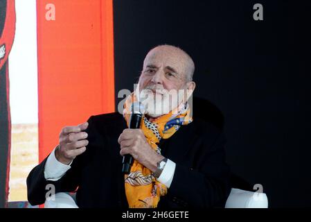 Roma, Italia. 15 Nov 2021. L'artista Michelangelo Pistoletto Credit: Agenzia fotografica indipendente/Alamy Live News Foto Stock