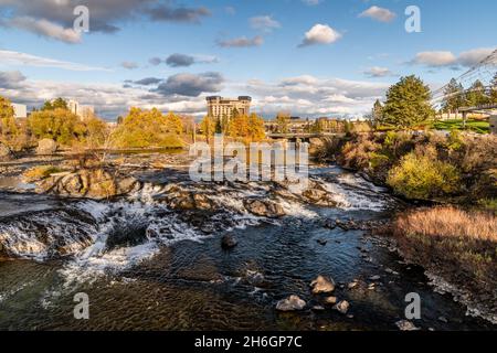 Spokane River nel Riverfront Park. Spokane, Washington. Foto Stock