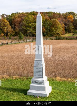Il terzo monumento del reggimento di cavalleria dell'Indiana Volontario su Reynolds Avenue presso il Gettysburg National Military Park a Gettysburg, Pennsylvania, USA Foto Stock