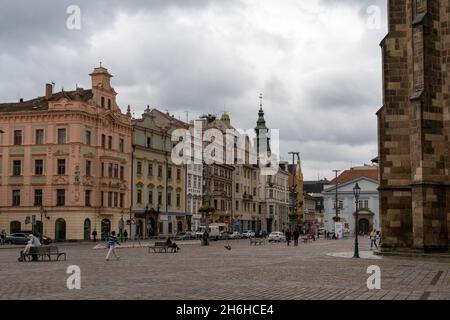 Plzen, Repubblica Ceca - 24 settembre 2021: Edificio storico in Piazza della Repubblica nel centro di Pilsen Foto Stock