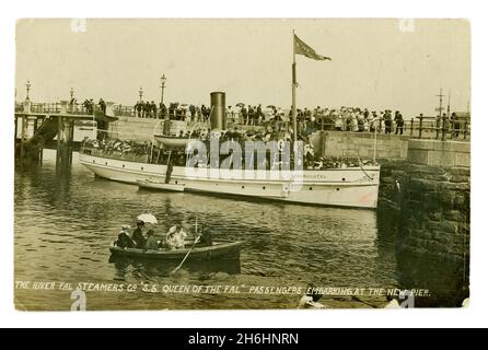 Cartolina del fiume Fal Steamers Co. SS Regina del Fal, passeggeri che imbarcano al nuovo molo (molo del Principe di Galles) pubblicato il 9 ottobre 1906 Foto Stock