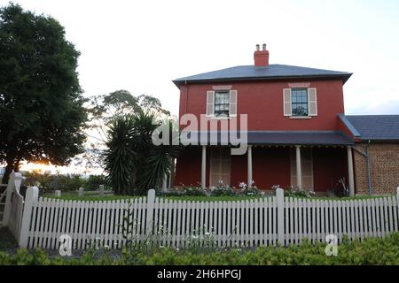 Willandra House, un'ex stazione di servizio e fattoria patrimonio dell'umanità e ora struttura comunitaria situata al 782 Victoria Road, Ryde Foto Stock