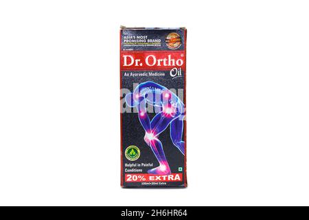 Noida , utter pardesh , India - ottobre 19 2021 , dr orto oil , una foto di dr orto olio su sfondo bianco con focus selettivo in noida 1 ottobre Foto Stock