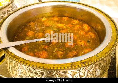 Un'immagine di curry vegetale con fuoco selettivo Foto Stock