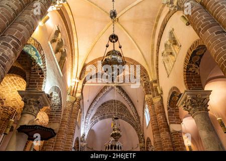 Innenraum der Sankt-Tryphon-Kathedrale in Kotor, Montenegro, Europa | Cattedrale di San Tryphon interiore, Kotor, Montenegro, Europa Foto Stock