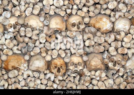 Cappella di Bones, Chiesa reale di San Francesco, Evora, Alentejo, Portogallo, Europa Foto Stock