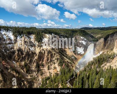 Le Lower Yellowstone Falls nel fiume Yellowstone, il parco nazionale di Yellowstone, patrimonio dell'umanità dell'UNESCO, Wyoming, Stati Uniti d'America Foto Stock