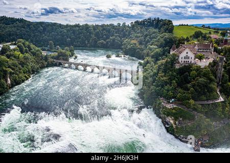 Antenna delle Cascate del Reno, Sciaffusa, Svizzera, Europa Foto Stock