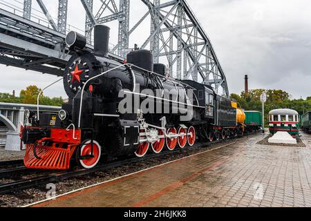 Vecchio treno a vapore, Museo ferroviario Transsiberiano, Khabarovsk, Khabarovsk Krai, Russia, Eurasia Foto Stock