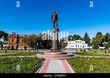 Monumento a Nikolay Muravyov-Amursky, argine del fiume Amur, Blagoveshchensk, Oblast Amur, Russia, Eurasia Foto Stock