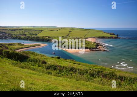 Bantham Sand Beach e il fiume Avon visto da Bigbury-on-Sea, Bantham, South Hams distretto, Devon, Inghilterra, Regno Unito, Europa Foto Stock