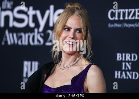 LOS ANGELES, CALIFORNIA, USA - NOVEMBRE 15: L'attrice Nicole Kidman che indossa un abito Armani Prive arriva al 6° InStyle Awards 2021 che si tiene presso il Getty Center il 15 Novembre 2021 a Los Angeles, California, Stati Uniti. (Foto di Xavier Collin/Image Press Agency/Sipa USA) Foto Stock