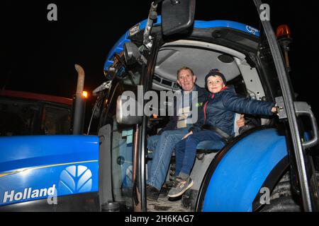 IFA riunione a conduzione familiare a Bantry, nella foto sotto Corney Buckley (a sinistra) e Gerold Buckley era a Bantry per incontrare il presidente dell'IFA Tim Cullinan. Foto Stock