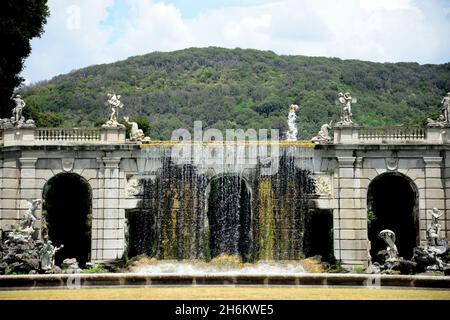 La Reggia di Caserta, costruita dalla Casa di Borbone-due Sicilie come loro residenza principale come re di Napoli Foto Stock