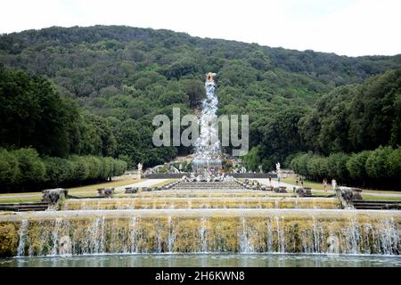 La Reggia di Caserta, costruita dalla Casa di Borbone-due Sicilie come loro residenza principale come re di Napoli Foto Stock