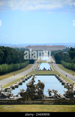 La Reggia di Caserta, costruita dalla Casa di Borbone-due Sicilie come loro residenza principale come re di Napoli Foto Stock