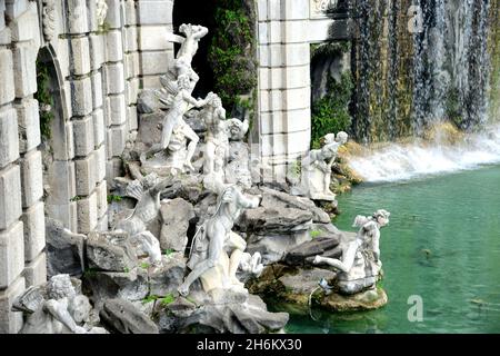 La Reggia di Caserta, costruita dalla Casa di Borbone-due Sicilie come loro residenza principale come re di Napoli Foto Stock