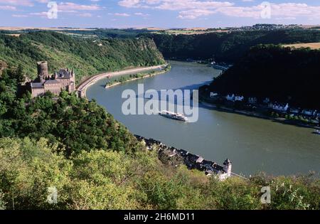 Katz Castello, il fiume Reno e Lorelei Cliff St. Goarshausen, Renania-Palatinato Germania Foto Stock