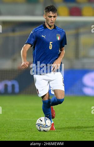 Stadio Benito Stirpe, Frosinone, Italia. 16 novembre 2021. Partita di calcio amichevole, Italia contro Romania; Simone Canestrelli d'Italia credito: Azione Plus Sport/Alamy Live News Foto Stock