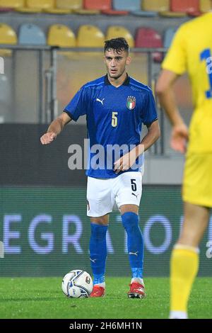 Frosinone, Italia. 16 novembre 2021. Simone Canestrelli (Italia) durante Under 21 Test Match tra Italia e Romania allo stadio Benito Stirpe di Frosinone il 16 novembre 2021. Credit: Independent Photo Agency/Alamy Live News Foto Stock