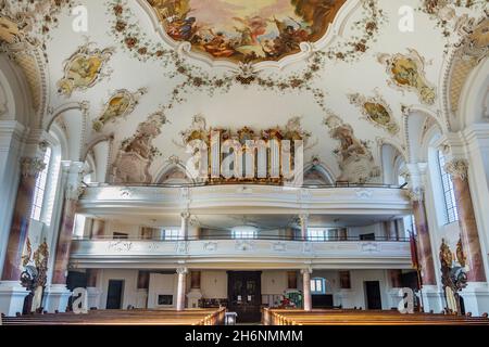 Loft organo, St. Andreas, chiesa parrocchiale cattolica, Nesselwang, Allgaeu, Baviera, Germania Foto Stock