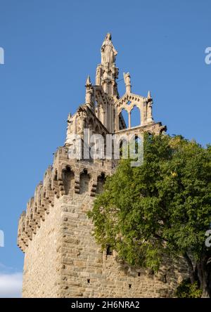 Il tour medievale Randonne (ora Cappella Notre-Dame de Bon Secours) nel cuore del quartiere dei forti, nella città di Nyons, Francia. Foto Stock