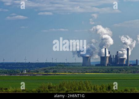 Centrale a carbone bruno RWE Frimmersdorf, RWE Power, Frimmersdorf, Grevenbroich, NRW, Germania Foto Stock