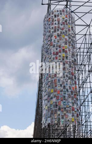 Marta Minujin, il Partenone di libri, Documenta 14, Friedrichsplatz, Kassel, Hesse, Germania Foto Stock