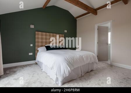 Brockley Green, Suffolk, Inghilterra - Gennaio 28 2020: Camera da letto moderna e contemporanea Foto Stock