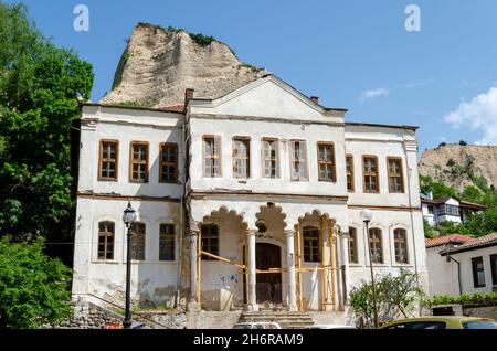 Case tradizionali Revival nella più piccola città della Bulgaria - Melnik. Foto Stock