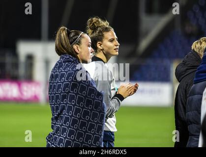 Hoffenheim, Germania. 17 novembre 2021. Dietmar-Hopp-Stadion UEFA Womens Champions League Group fase 1 partita di calcio tra TSG 1899 Hoffenheim e il FC Barcelona al Dietmar-Hopp-Stadion di Hoffenheim, Germania. Dana Rösiger/ SPP Credit: SPP Sport Press Photo. /Alamy Live News Foto Stock