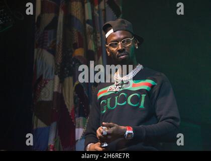 Houston, Stati Uniti. 22 Feb 2020. Young Dolph, visto esibirsi a Houston, Texas, il 22 febbraio 2020, è stato girato durante l'acquisto di biscotti a Memphis, TN. (Foto di Jennifer Lake/SIPA USA) Credit: Sipa USA/Alamy Live News Foto Stock