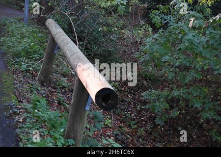 Travi di legno stabili per rilassarsi Foto Stock