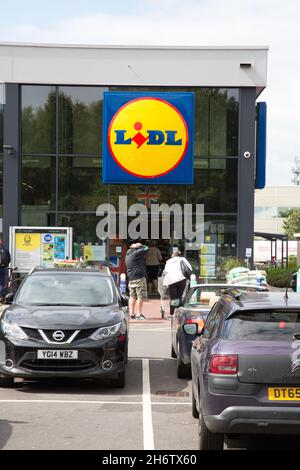 Lidl Supermarket a Weybridge Foto Stock