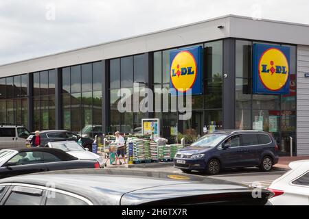 Lidl Supermarket a Weybridge Foto Stock