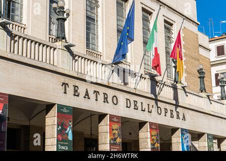 Teatro dell'Opera, facciata del Teatro dell'Opera, Roma, Italia Foto Stock
